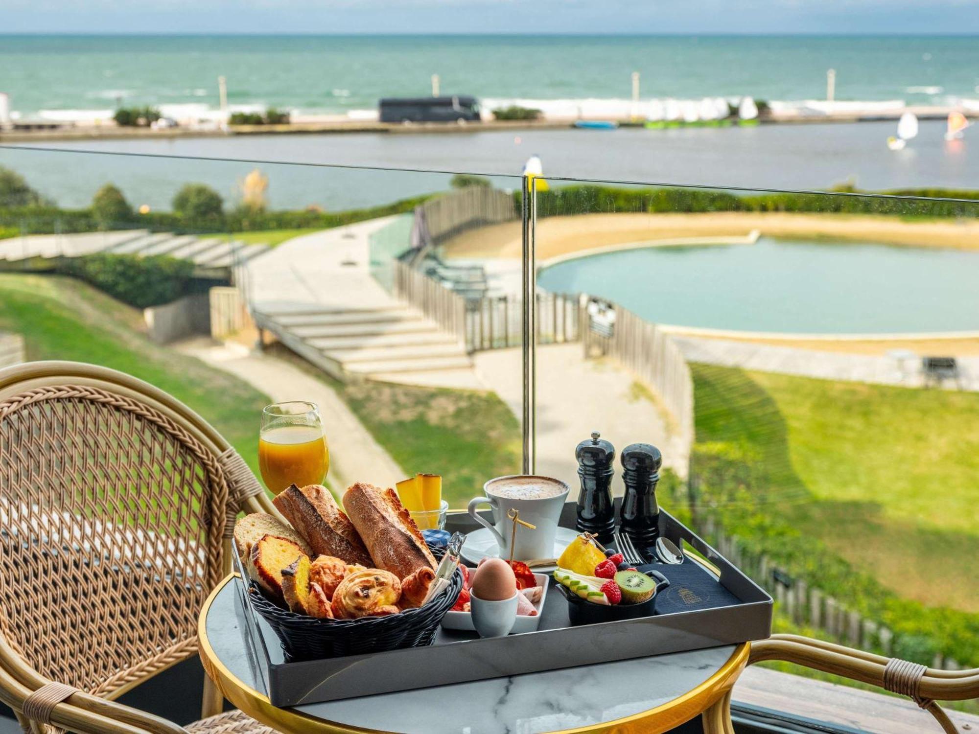 Cote Ouest Thalasso & Spa Les Sables D'Olonne - Mgallery Collection Les Sables-dʼOlonne Esterno foto